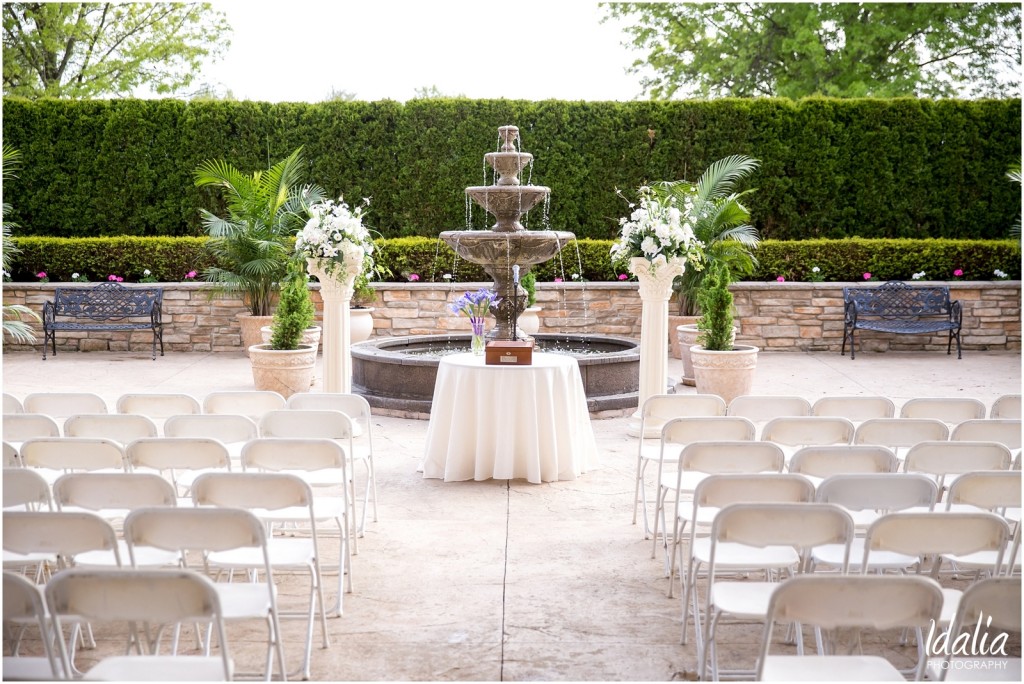 NJ Wedding Venue, Crystal Ballroom, offers indoor and outdoor ceremonies.
